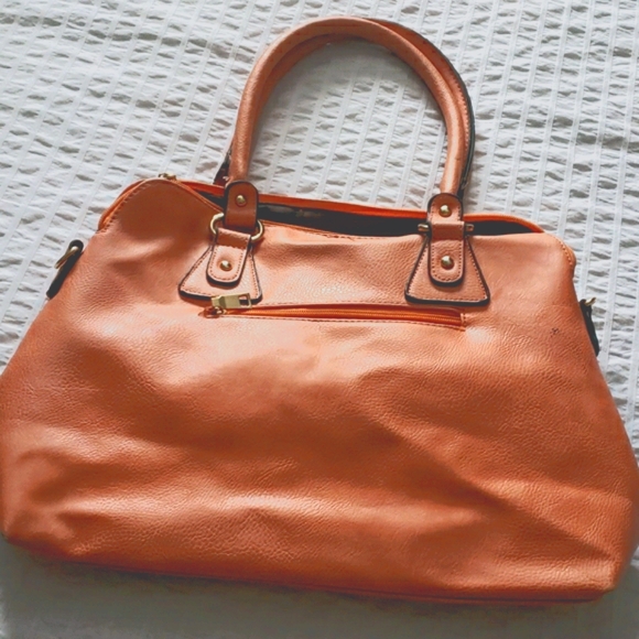 Midsize Purse - Picture 2 of 4